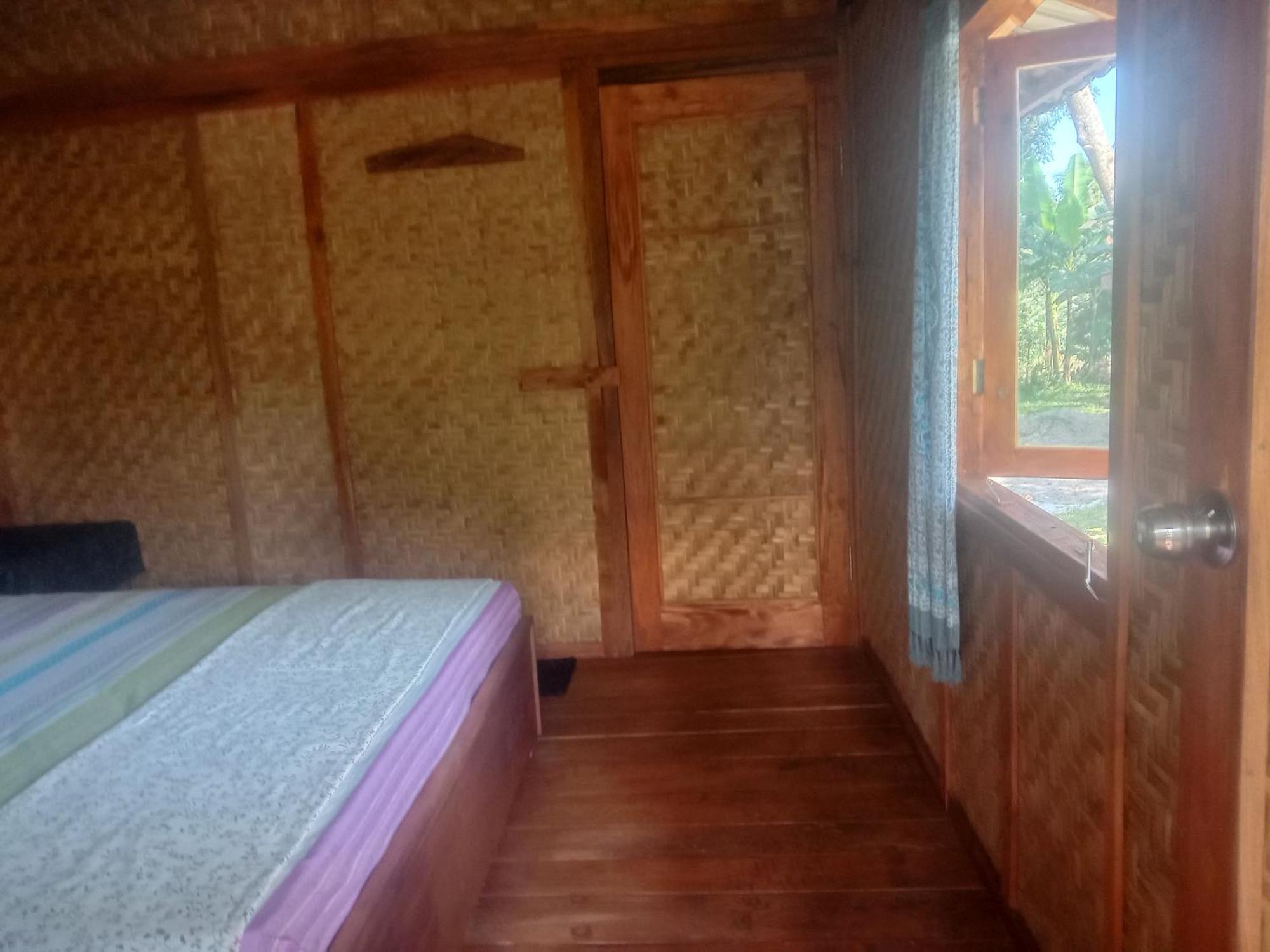 Banana Bungalows Tetebatu Exteriör bild
