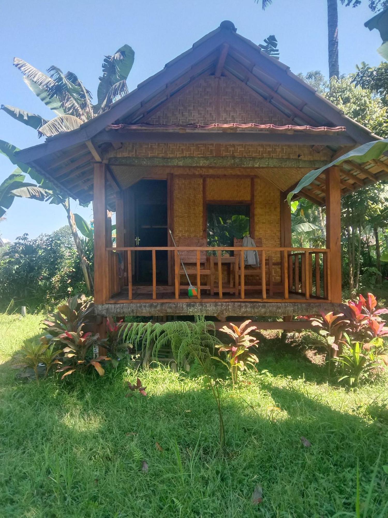 Banana Bungalows Tetebatu Exteriör bild