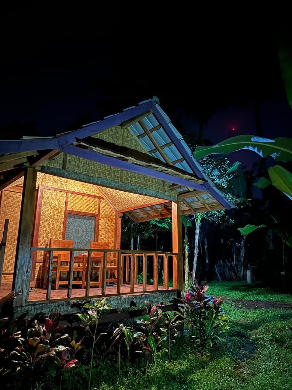 Banana Bungalows Tetebatu Rum bild